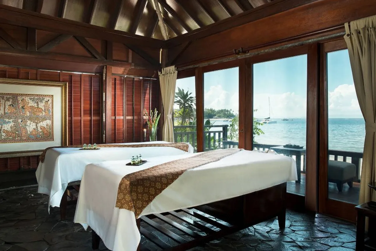 Sheraton Senggigi Beach Resort — rooms and atmosphere