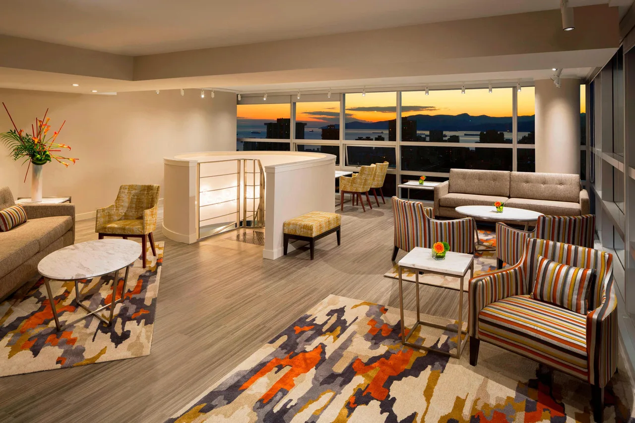 Sheraton Vancouver Wall Centre — rooms and atmosphere