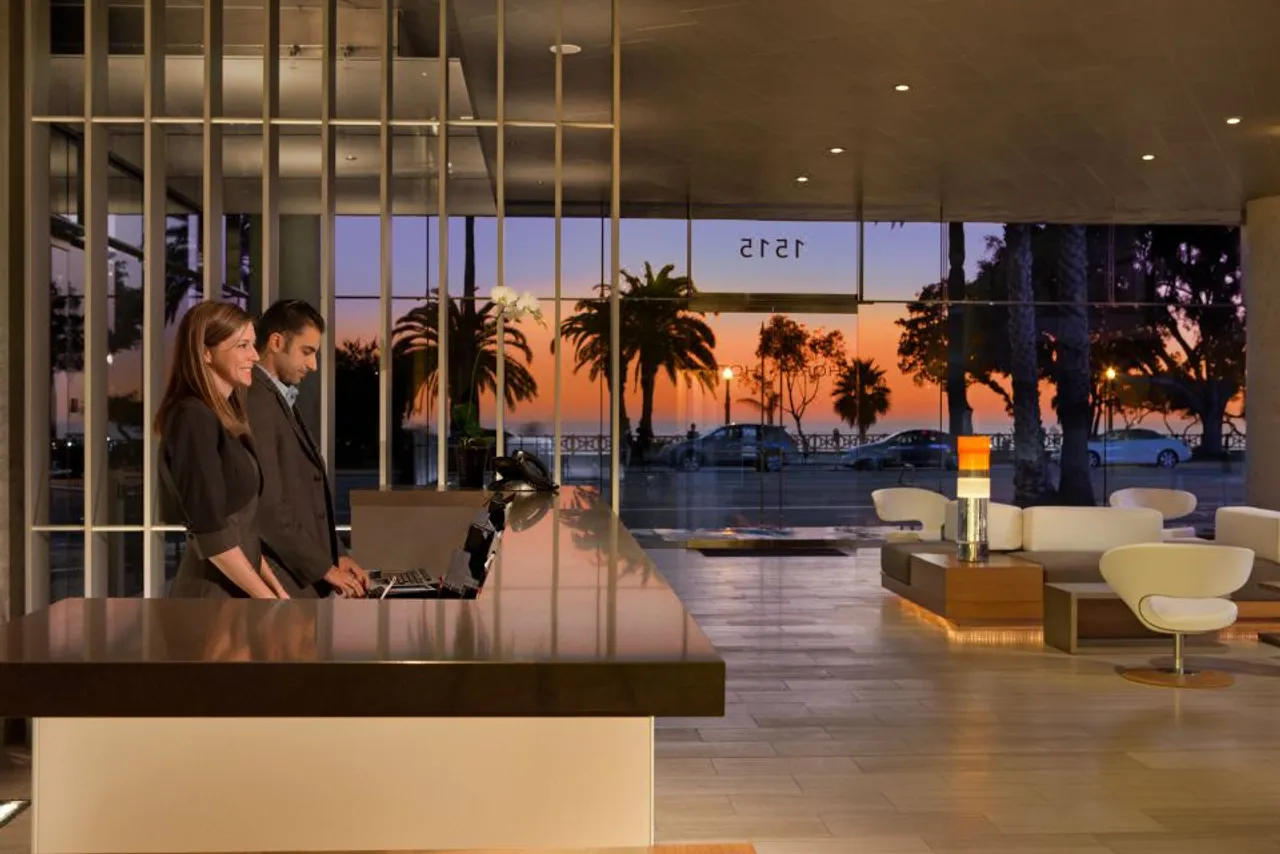 Shore Hotel — rooms and atmosphere