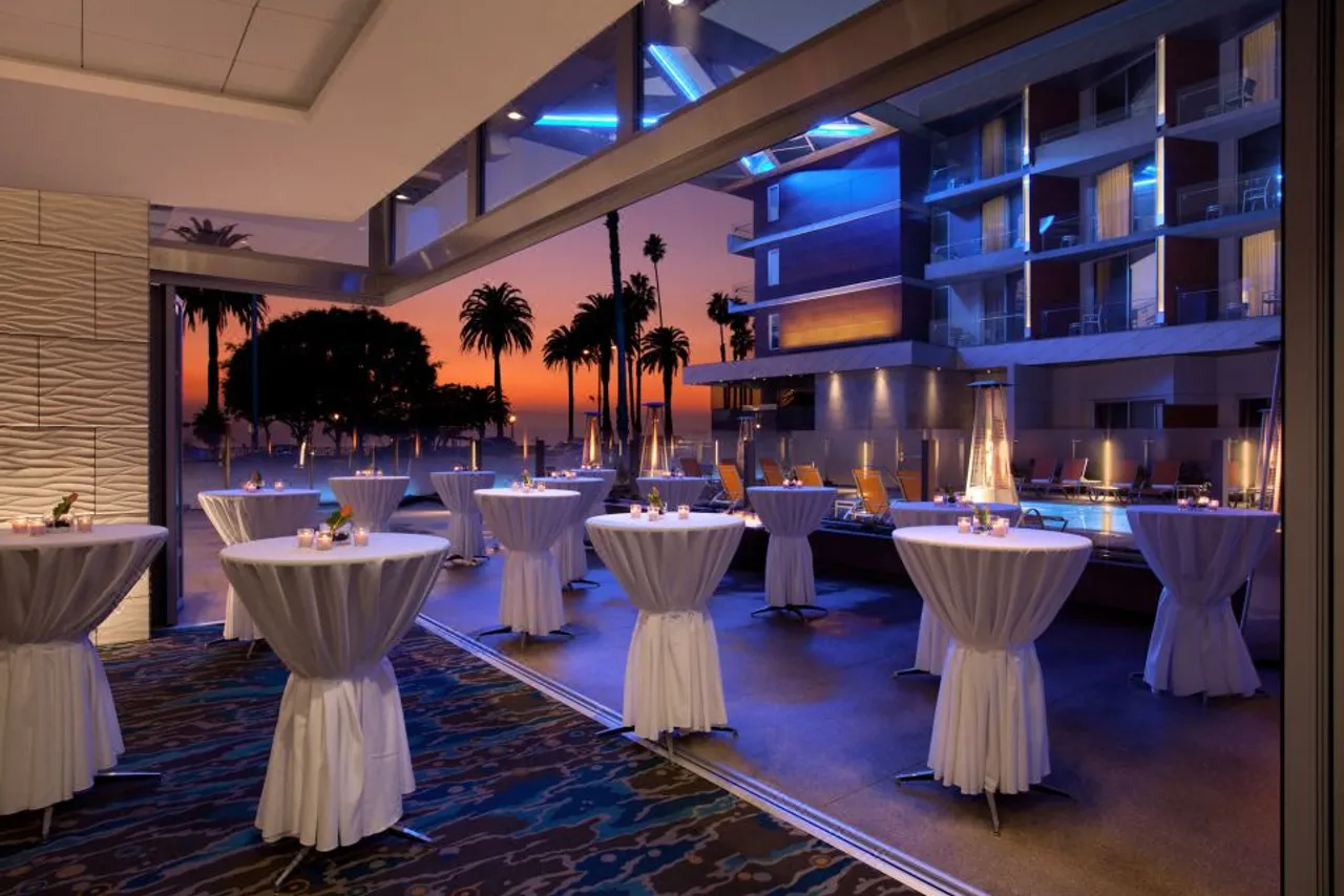 Shore Hotel — rooms and atmosphere