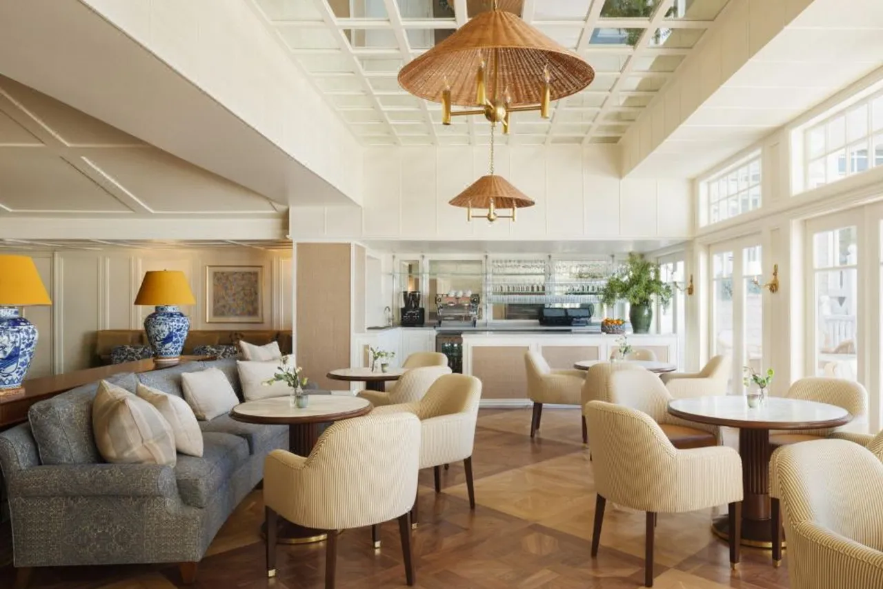 Shutters on the Beach — rooms and atmosphere