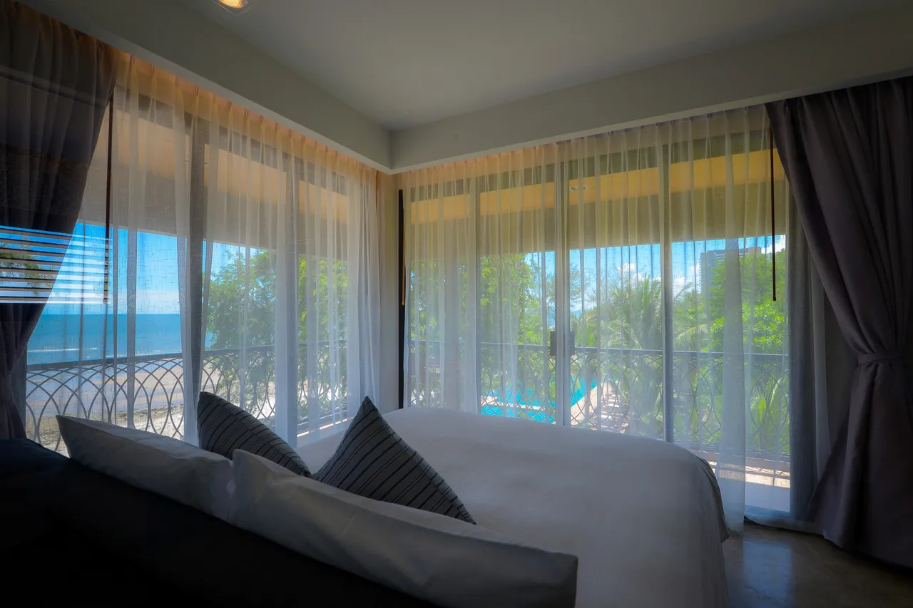Siam Beach Resort Hua Hin — rooms and atmosphere