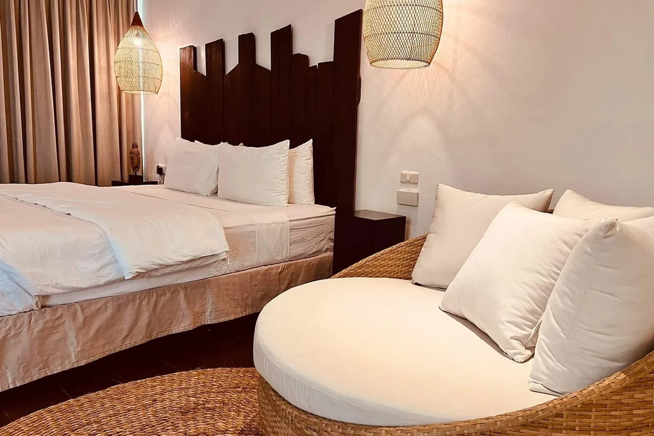 Siargao Bleu Resort & Spa — rooms and atmosphere