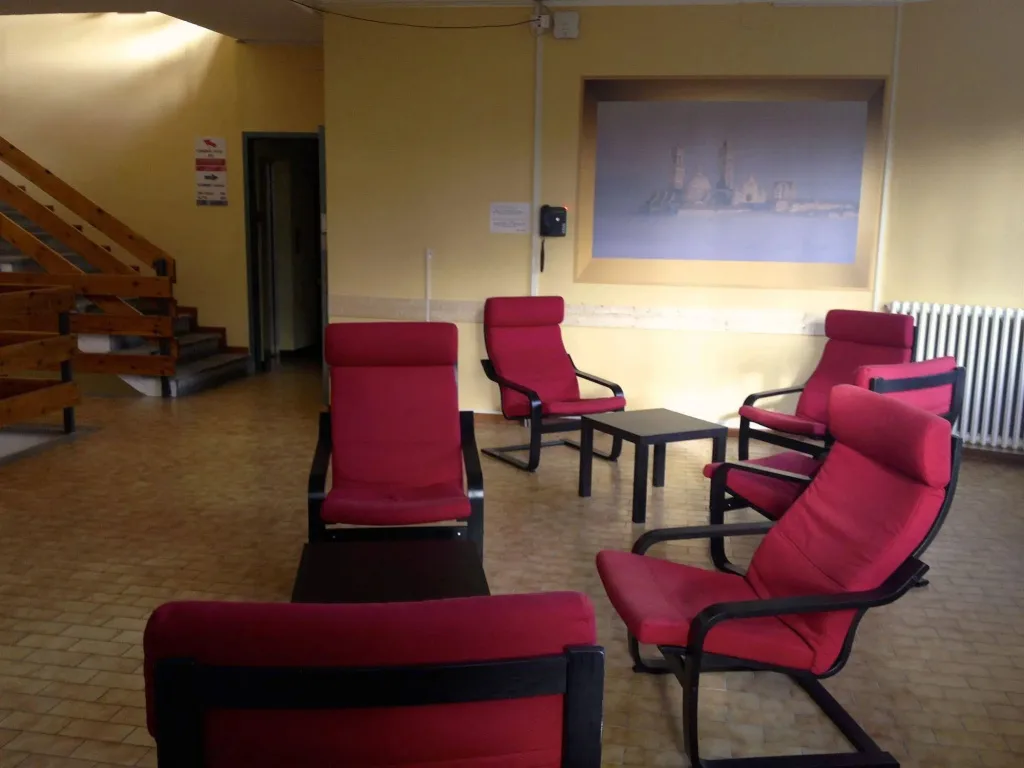 Siena Hostel Guidoriccio — ภาพห้องพักและบรรยากาศ