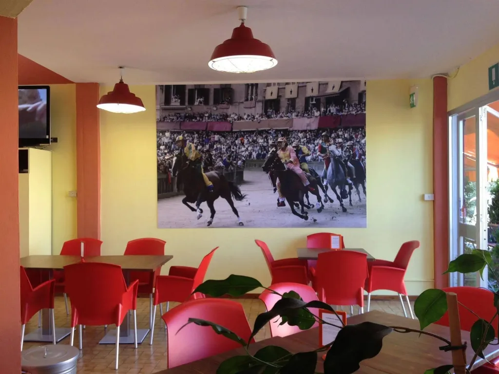 Siena Hostel Guidoriccio — ภาพห้องพักและบรรยากาศ