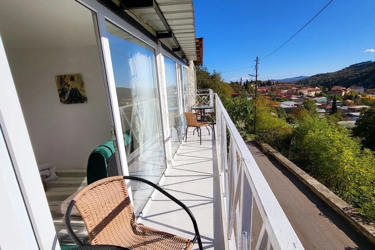 Sighnaghi Art Hotel — rooms and atmosphere