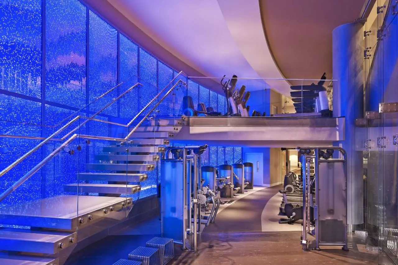 Signia by Hilton Diplomat Beach Resort — rooms and atmosphere