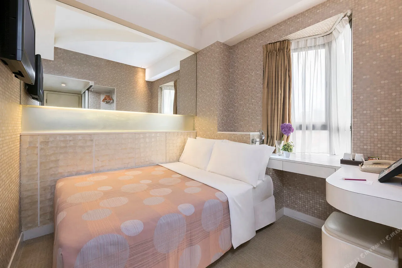 Silka Seaview Hotel — rooms and atmosphere