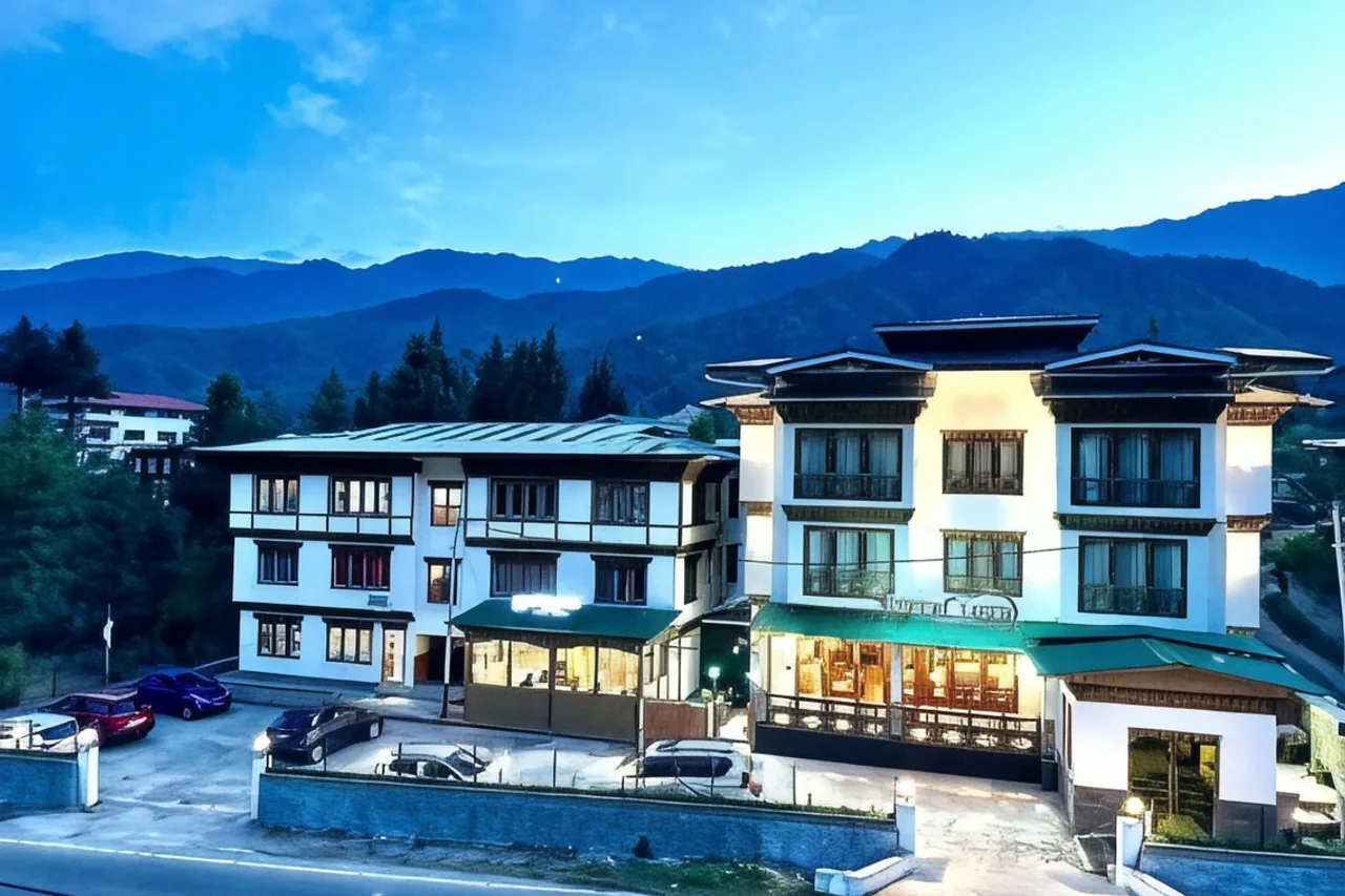 Silver Cloud Hotel — ปาโร