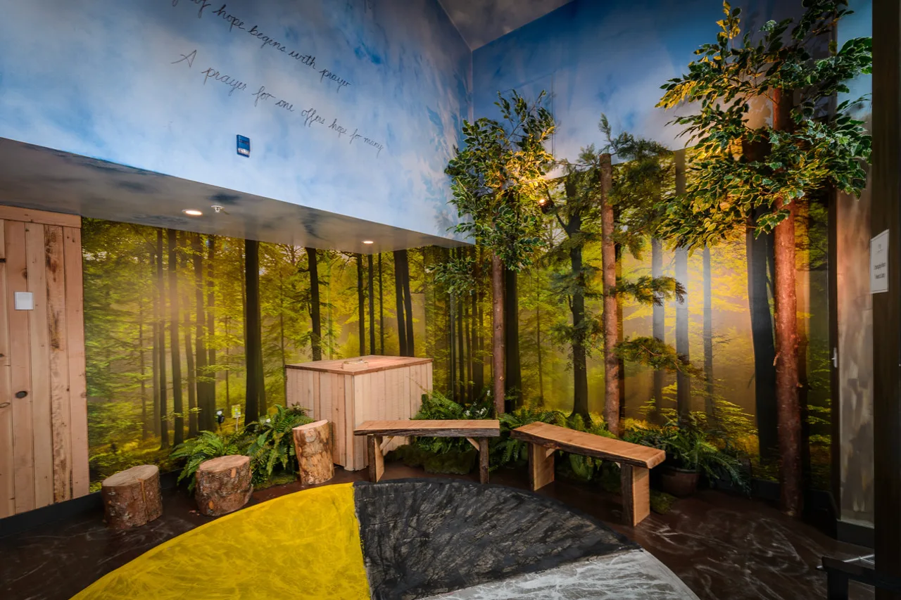 Skwachays Lodge — rooms and atmosphere