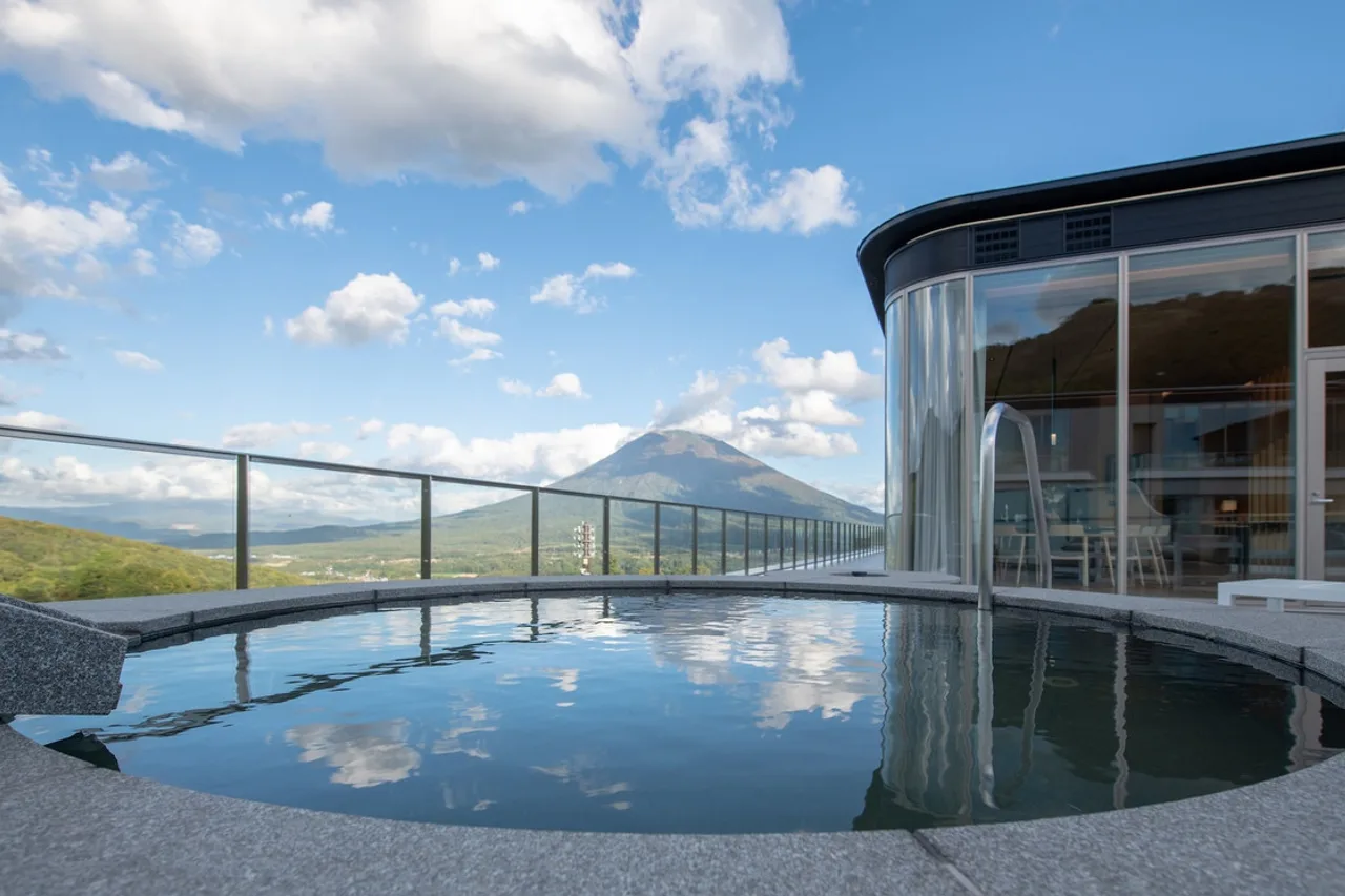 Skye Niseko — rooms and atmosphere