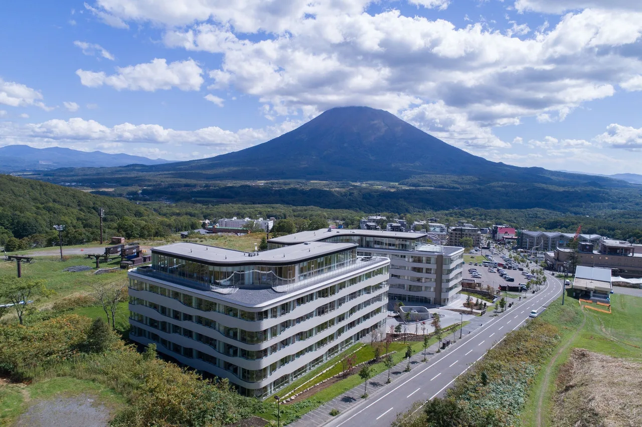 Skye Niseko — rooms and atmosphere