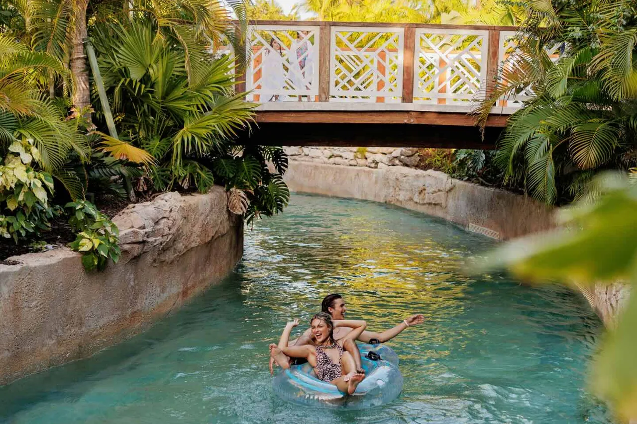 SLS Baha Mar — rooms and atmosphere