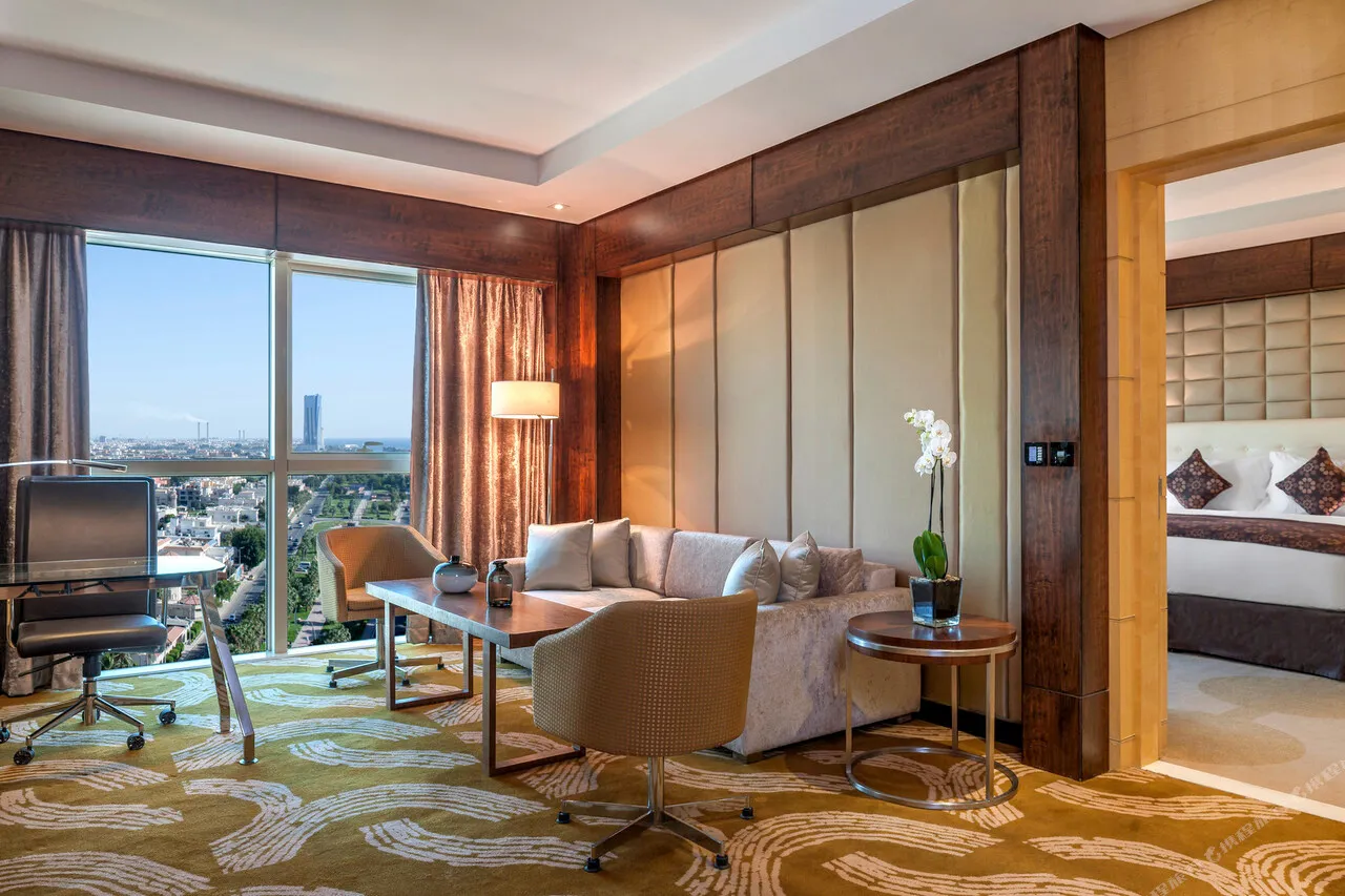 Sofitel Jeddah Corniche (The Venue Jeddah Corniche) — rooms and atmosphere