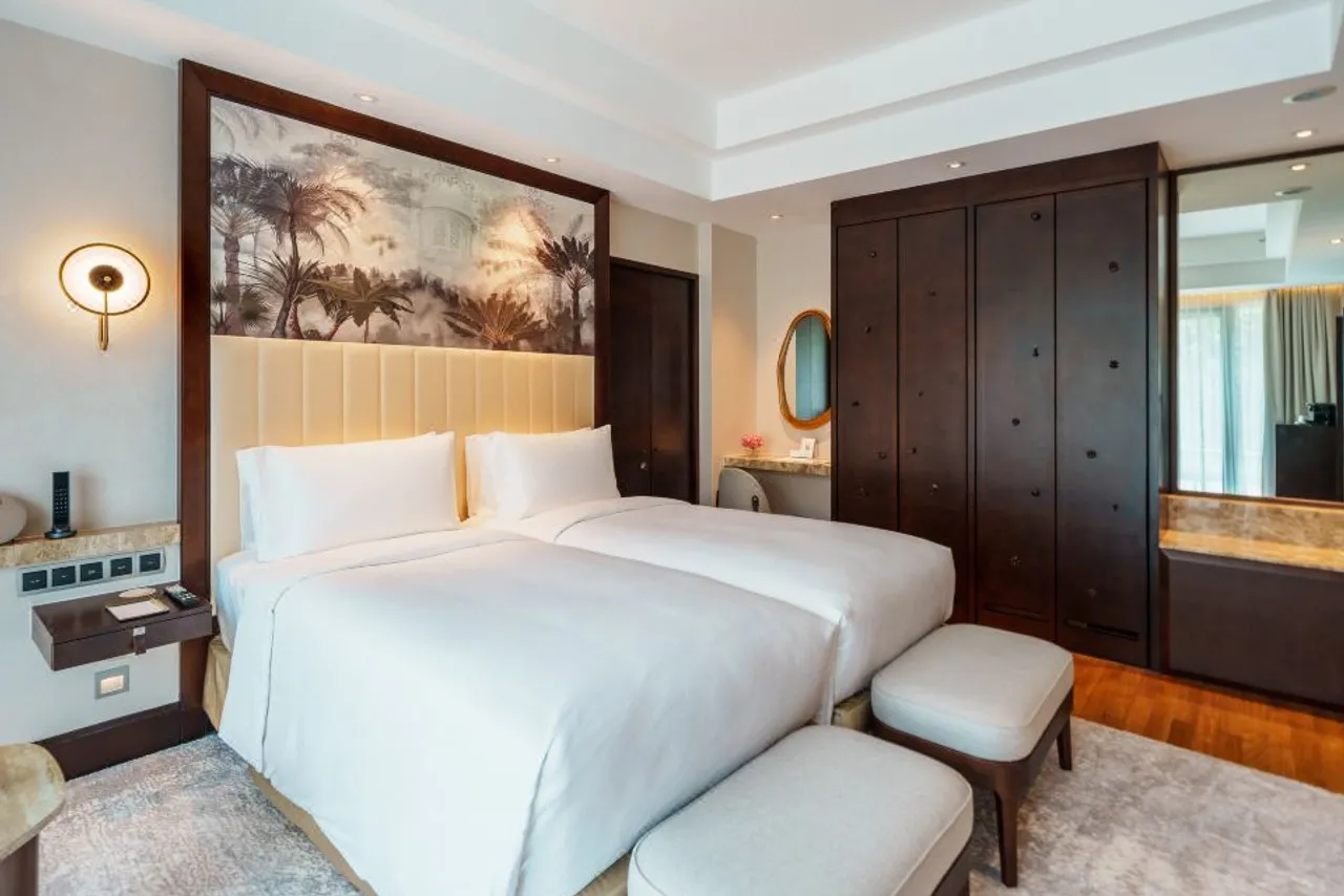 Sofitel Singapore Sentosa Resort & Spa — rooms and atmosphere