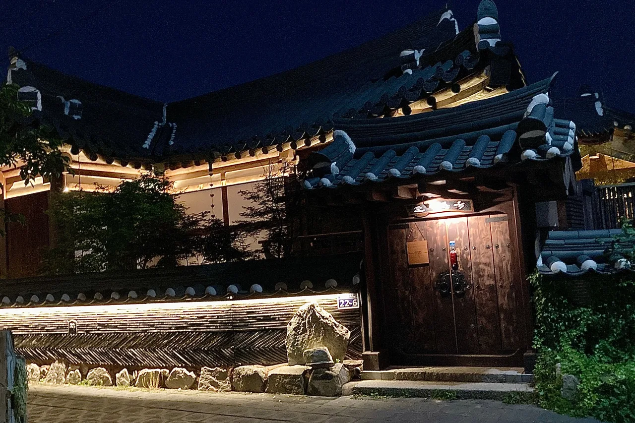 Soi Hanok Stay — ภาพห้องพักและบรรยากาศ