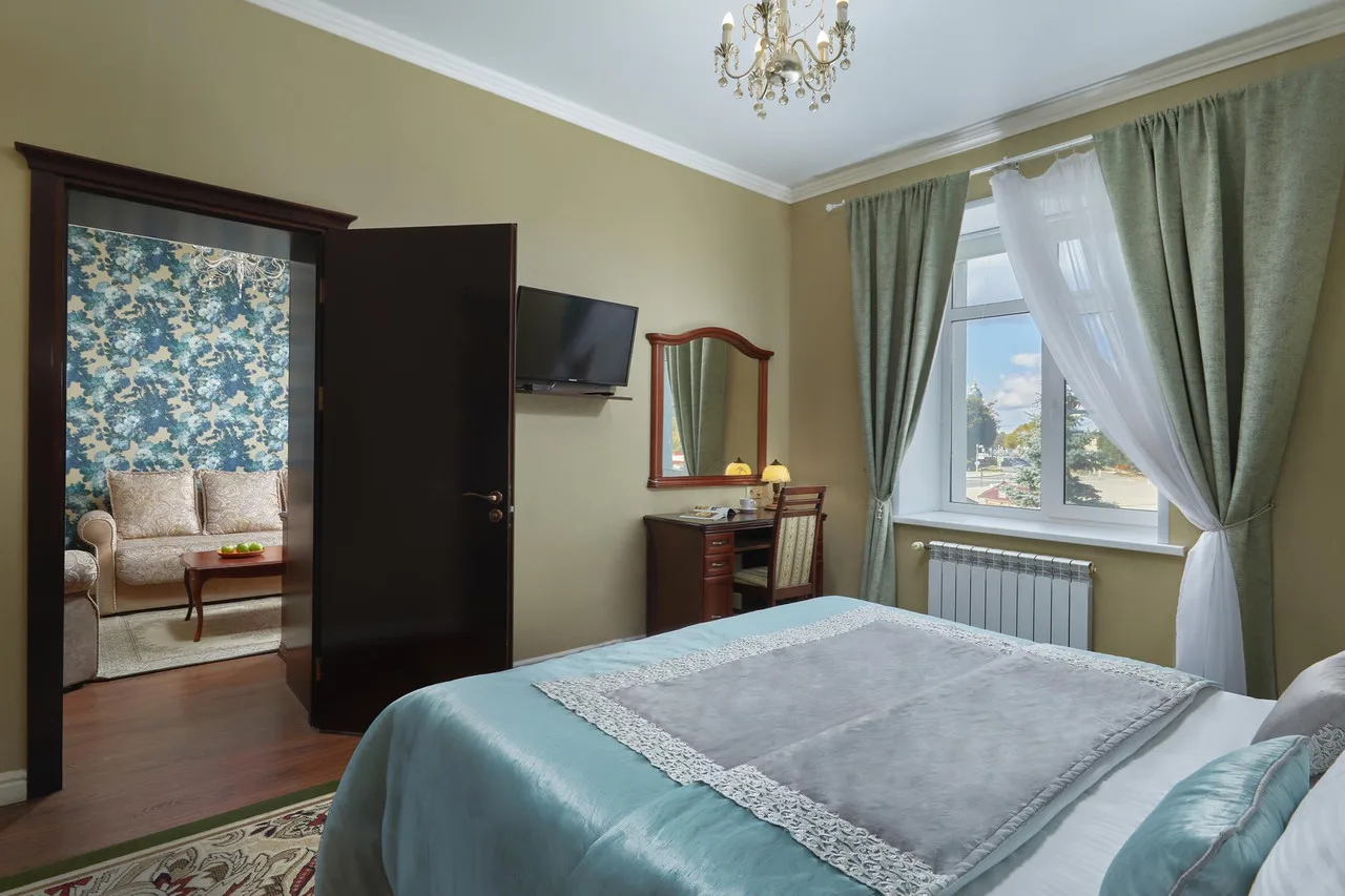 Sokol Hotel — ภาพห้องพักและบรรยากาศ