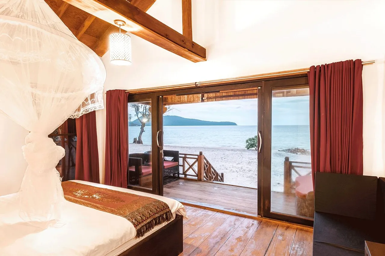 Sol Beach Resort — rooms and atmosphere