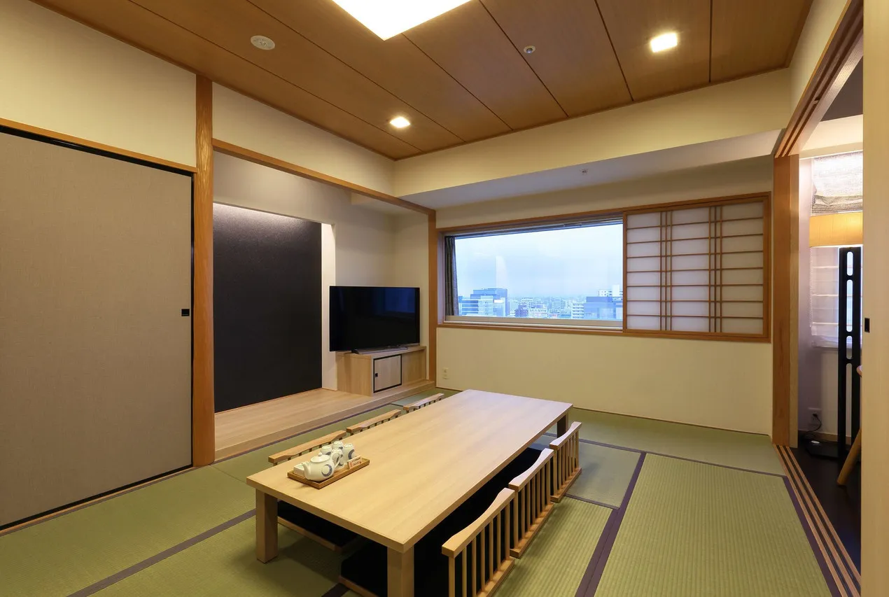 Solaria Nishitetsu Hotel Fukuoka — rooms and atmosphere