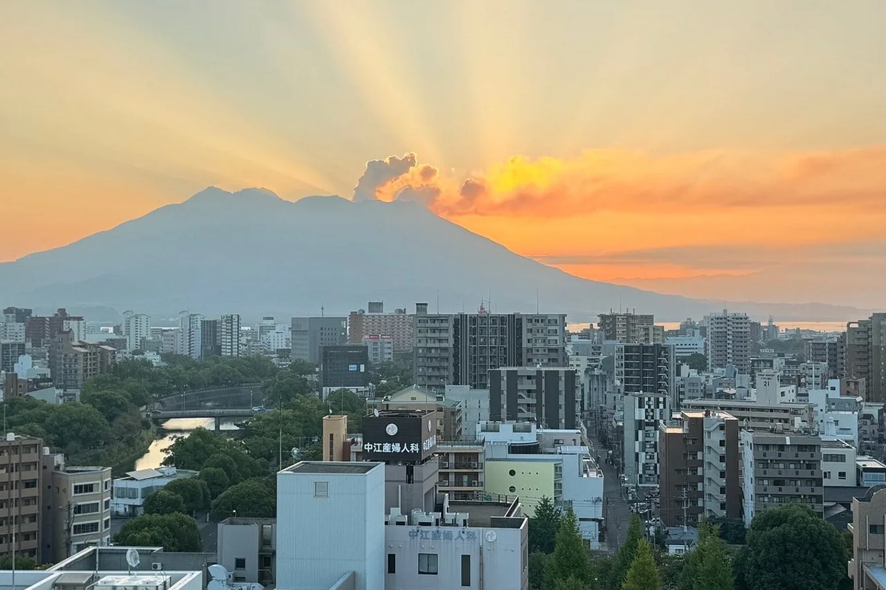Solaria Nishitetsu Hotel Kagoshima — rooms and atmosphere