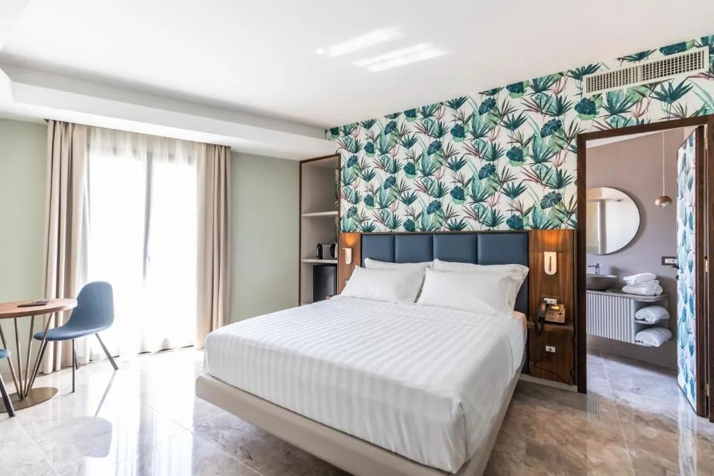 SOLMARIS TROPEA City Center — ภาพห้องพักและบรรยากาศ