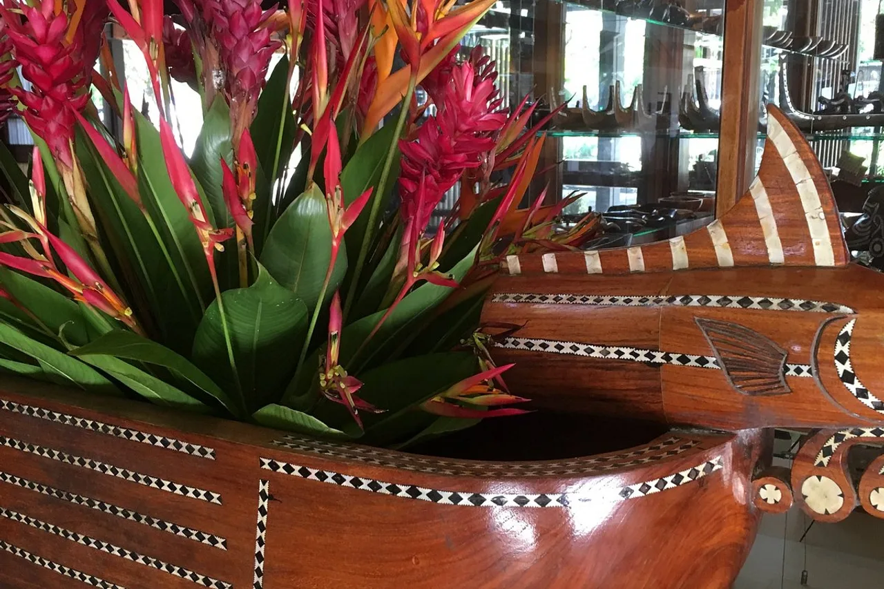 Solomon Kitano Mendana Hotel — rooms and atmosphere