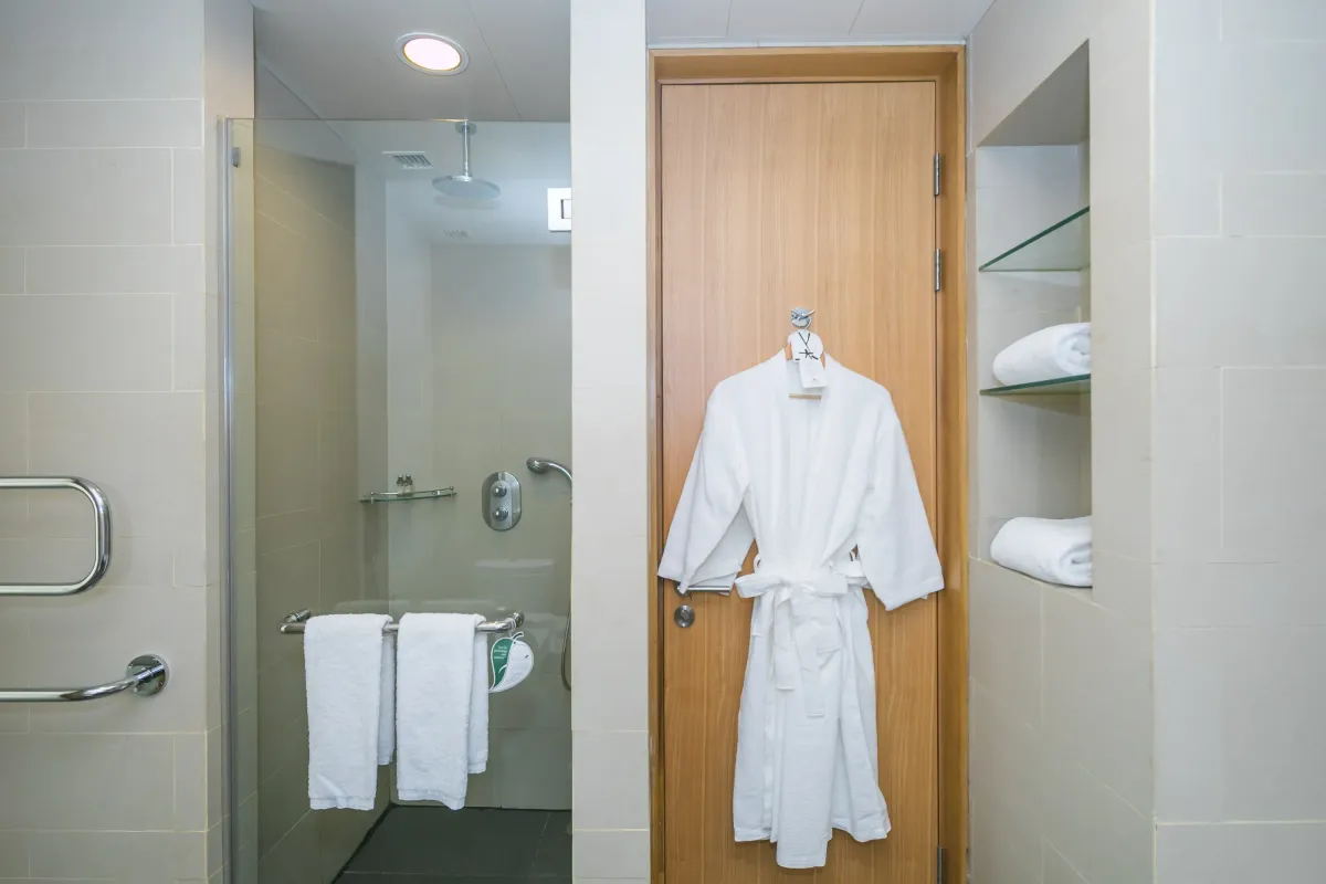 Somerset International Building Tianjin — rooms and atmosphere