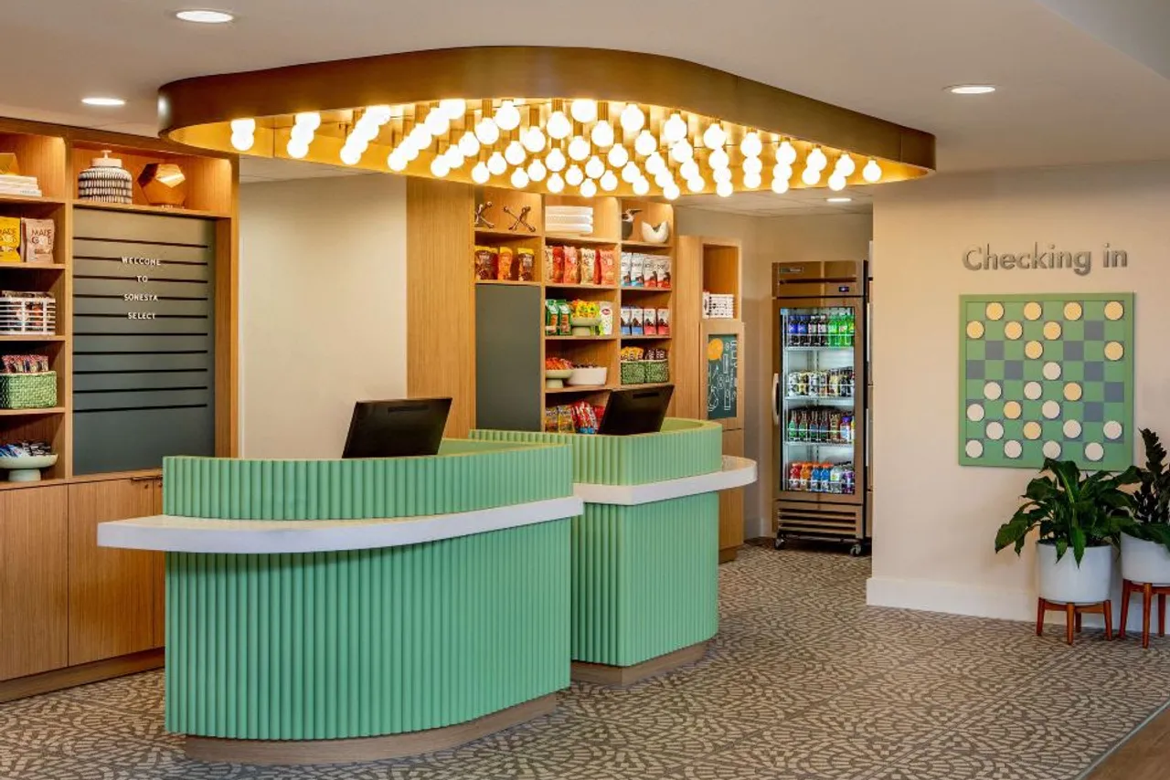 Sonesta Select Boston Foxborough Mansfield — rooms and atmosphere