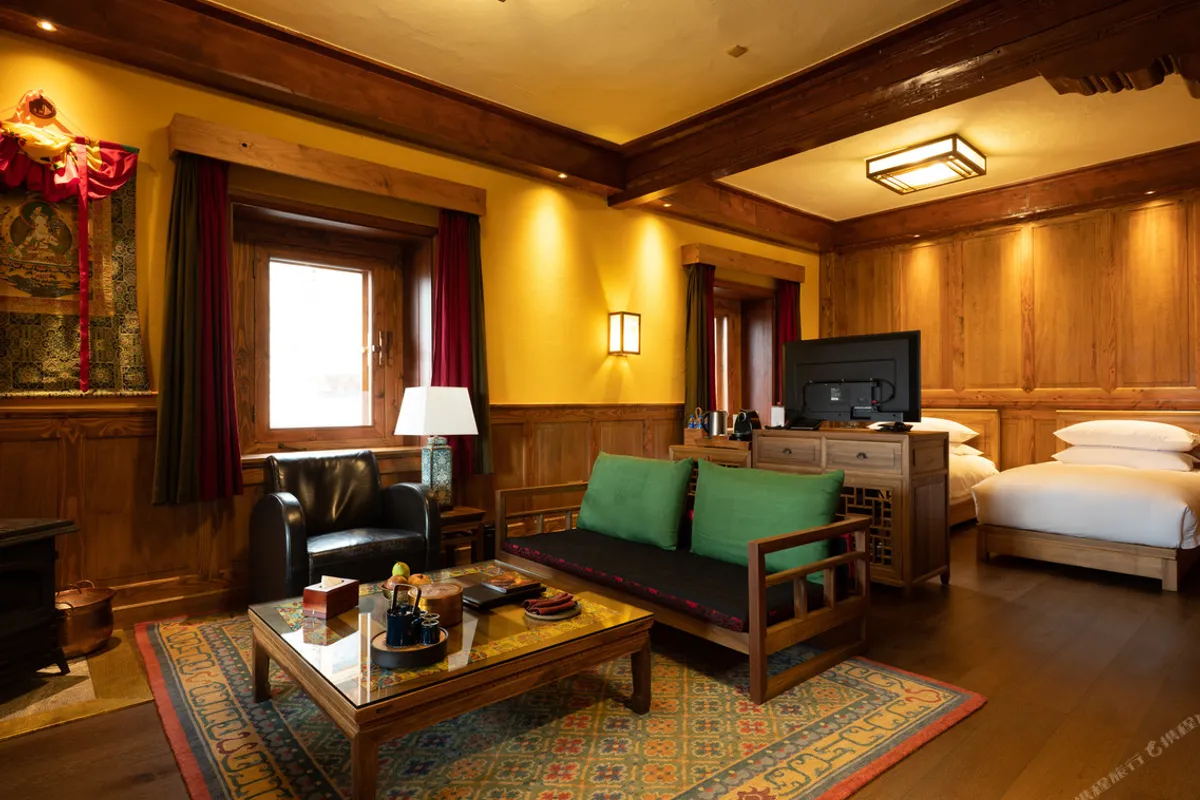 Songtsam Shangri-La Linka — rooms and atmosphere