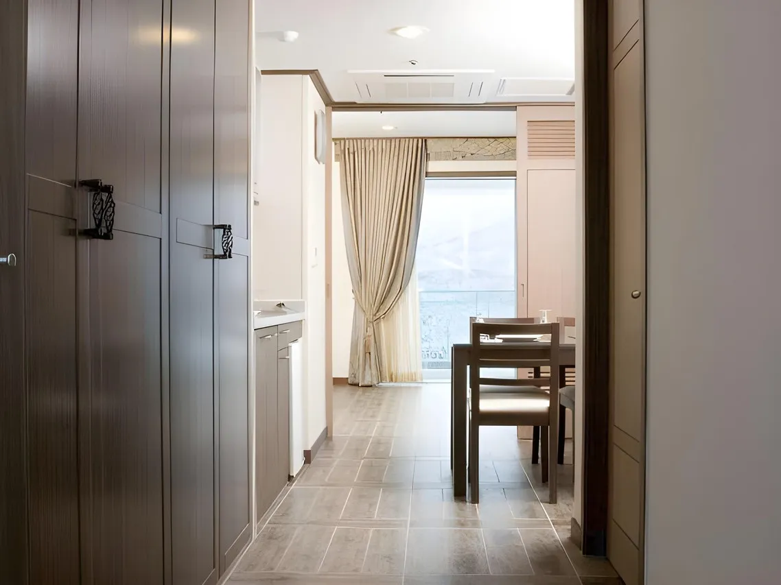Sorak Pine Resort — rooms and atmosphere