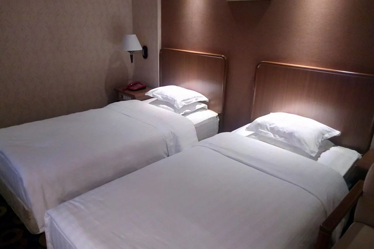Sosan Hotel — rooms and atmosphere