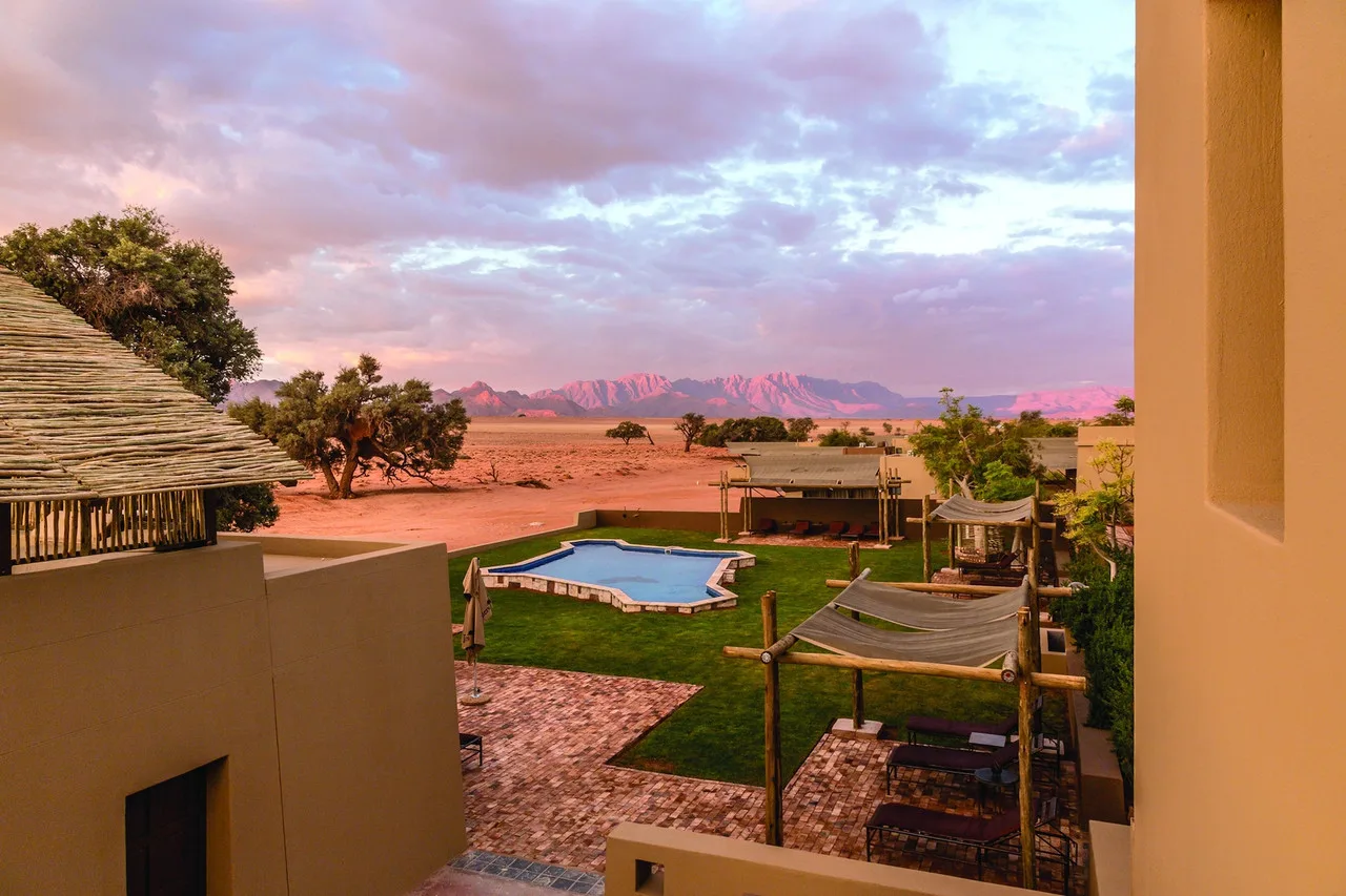 Sossusvlei Lodge — ภาพห้องพักและบรรยากาศ