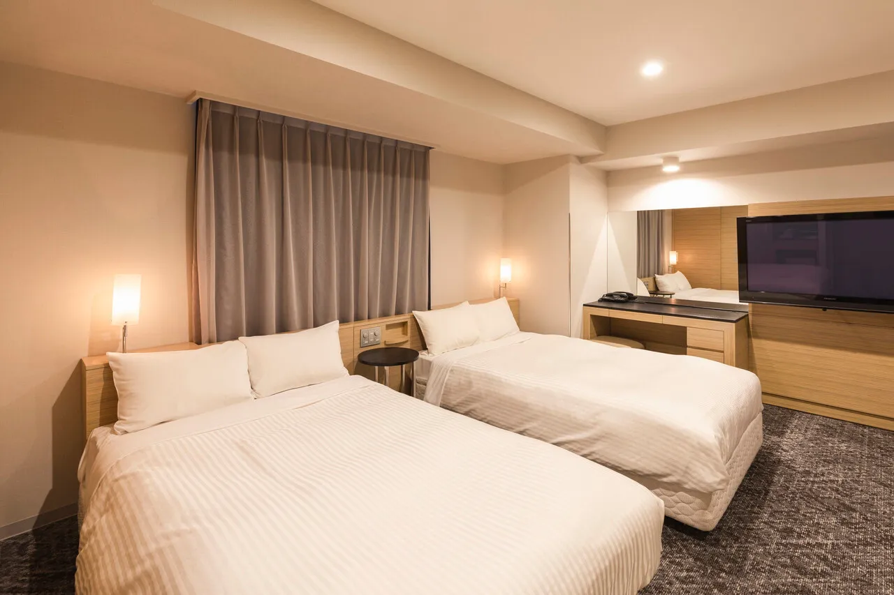 Sotetsu Fresa Inn Tokyo-Kyobashi — rooms and atmosphere