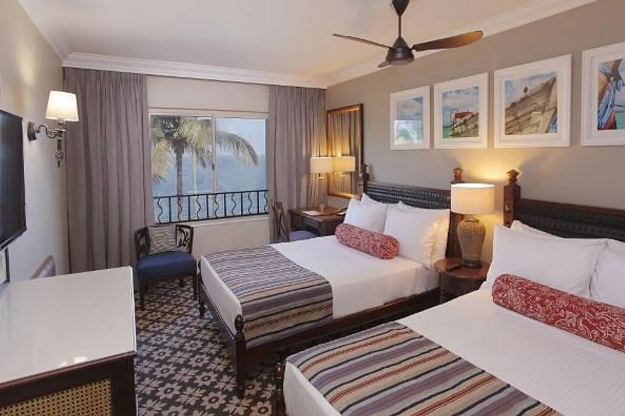 Southern Sun Maputo — rooms and atmosphere
