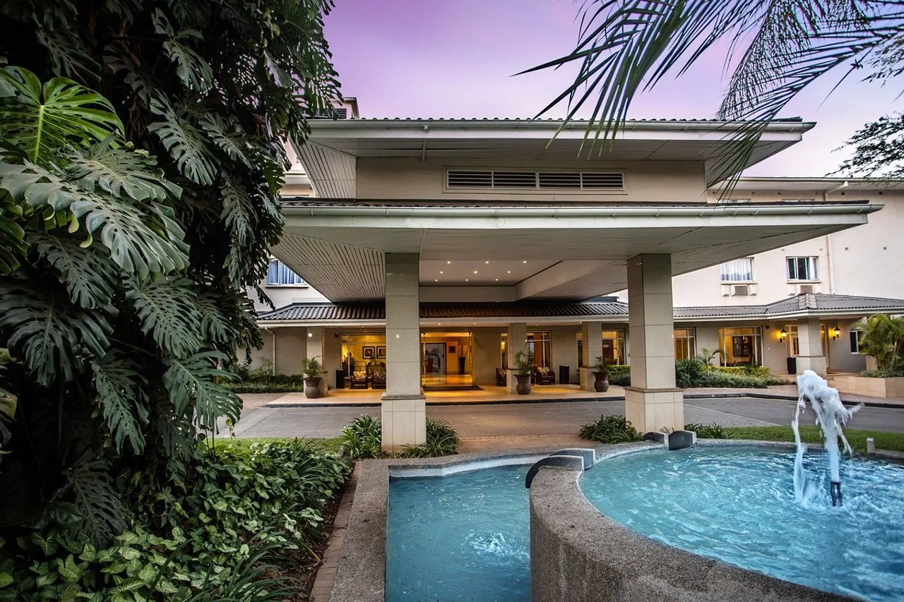Southern Sun Ridgeway Lusaka — rooms and atmosphere