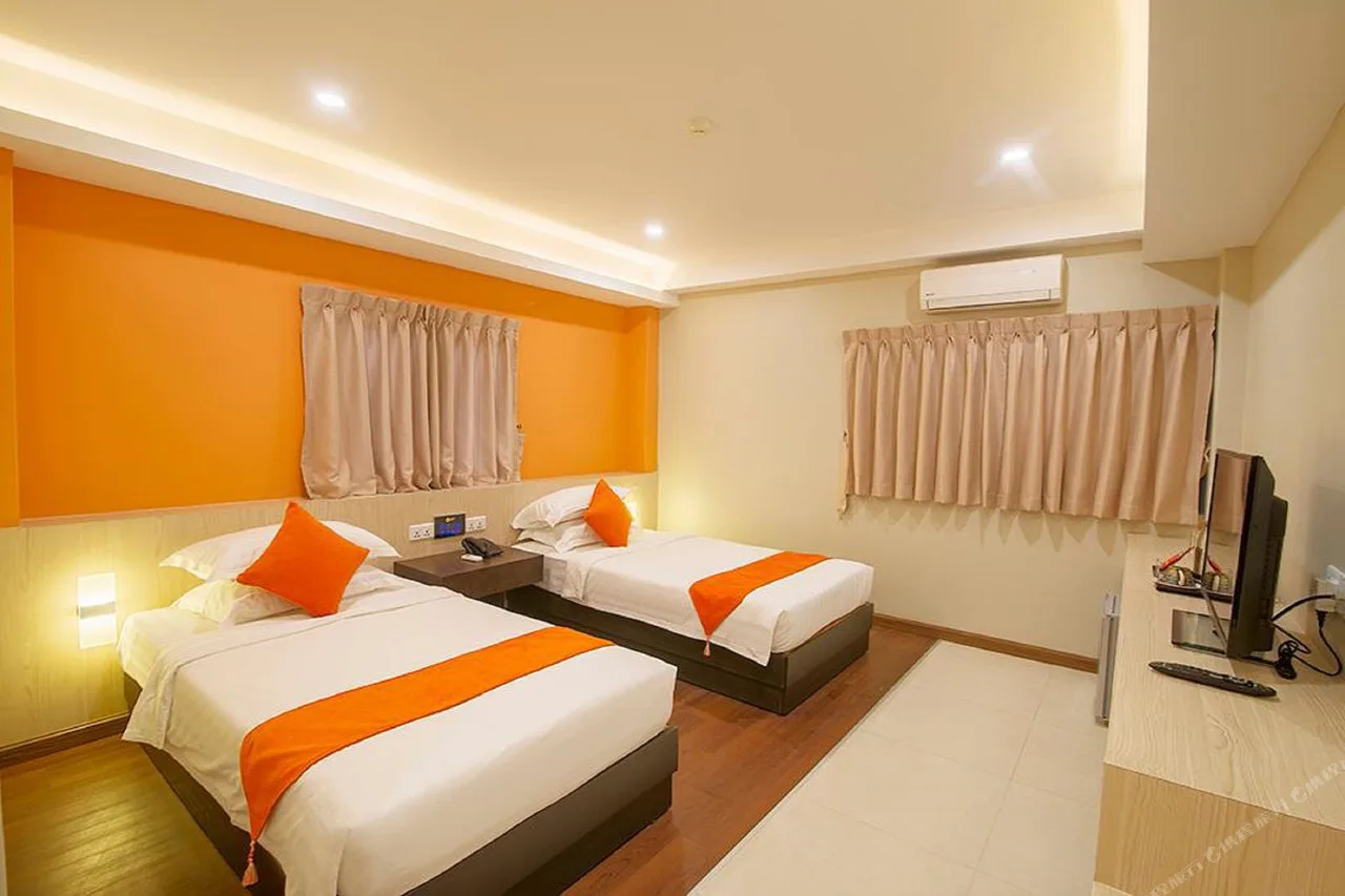 Space Boutique Hostel — rooms and atmosphere