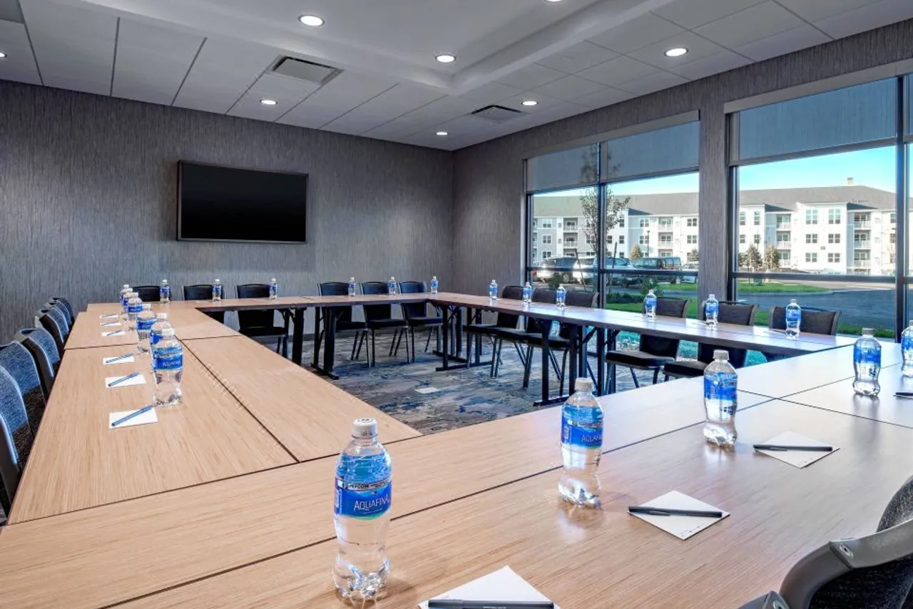 SpringHill Suites by Marriott Wrentham Plainville — rooms and atmosphere