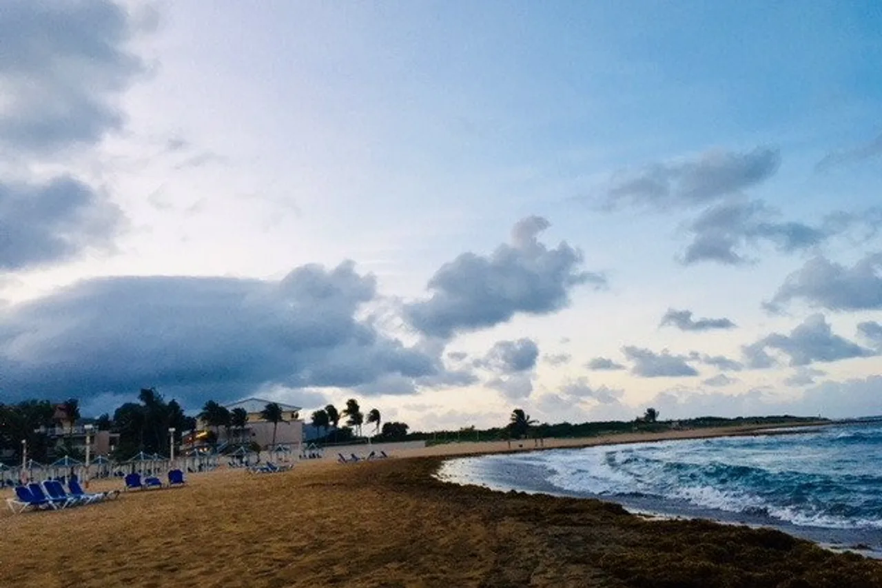St. Kitts Marriott Resort & The Royal Beach Casino — rooms and atmosphere