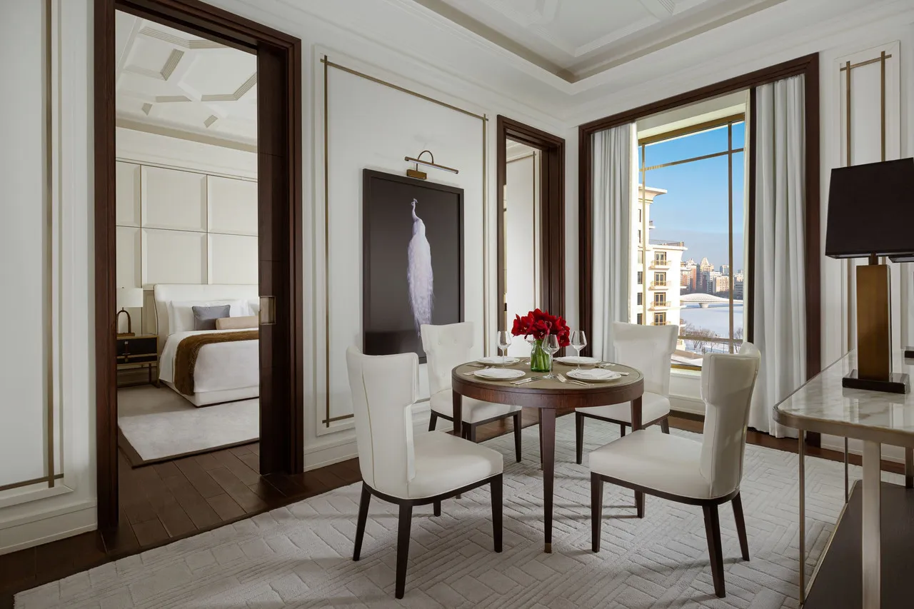 The St. Regis Astana — ภาพห้องพักและบรรยากาศ