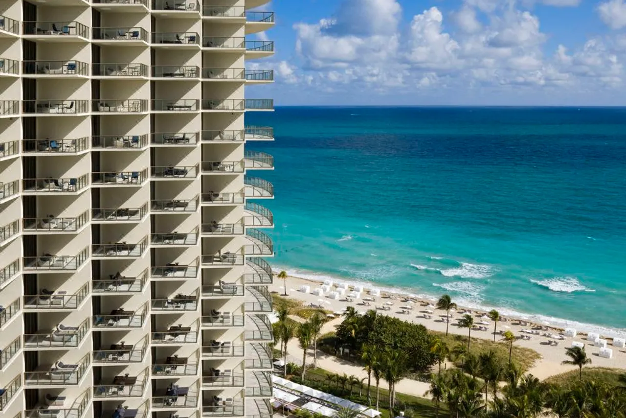 The St. Regis Bal Harbour Resort — rooms and atmosphere