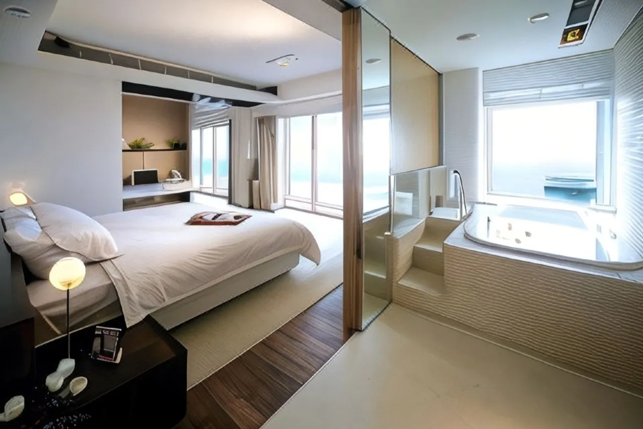 Stanley Oriental Hotel — rooms and atmosphere