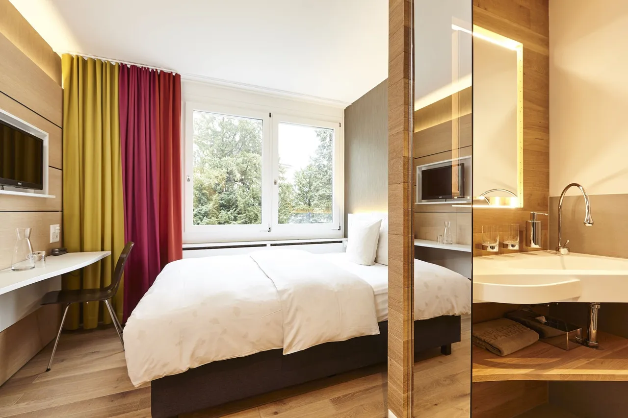Steinenschanze Stadthotel Basel — rooms and atmosphere