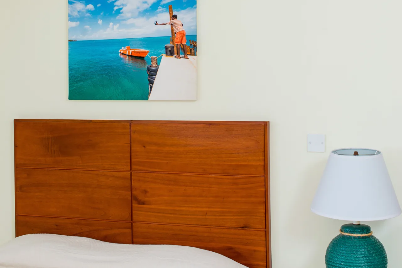 Sugar Bay Club Suites & Hotel — rooms and atmosphere