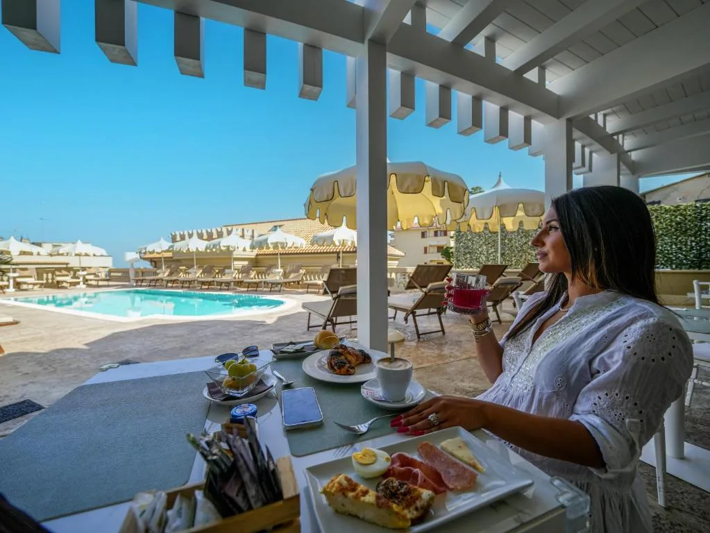 Sui Generis Tropea Luxury Rooms — ภาพห้องพักและบรรยากาศ