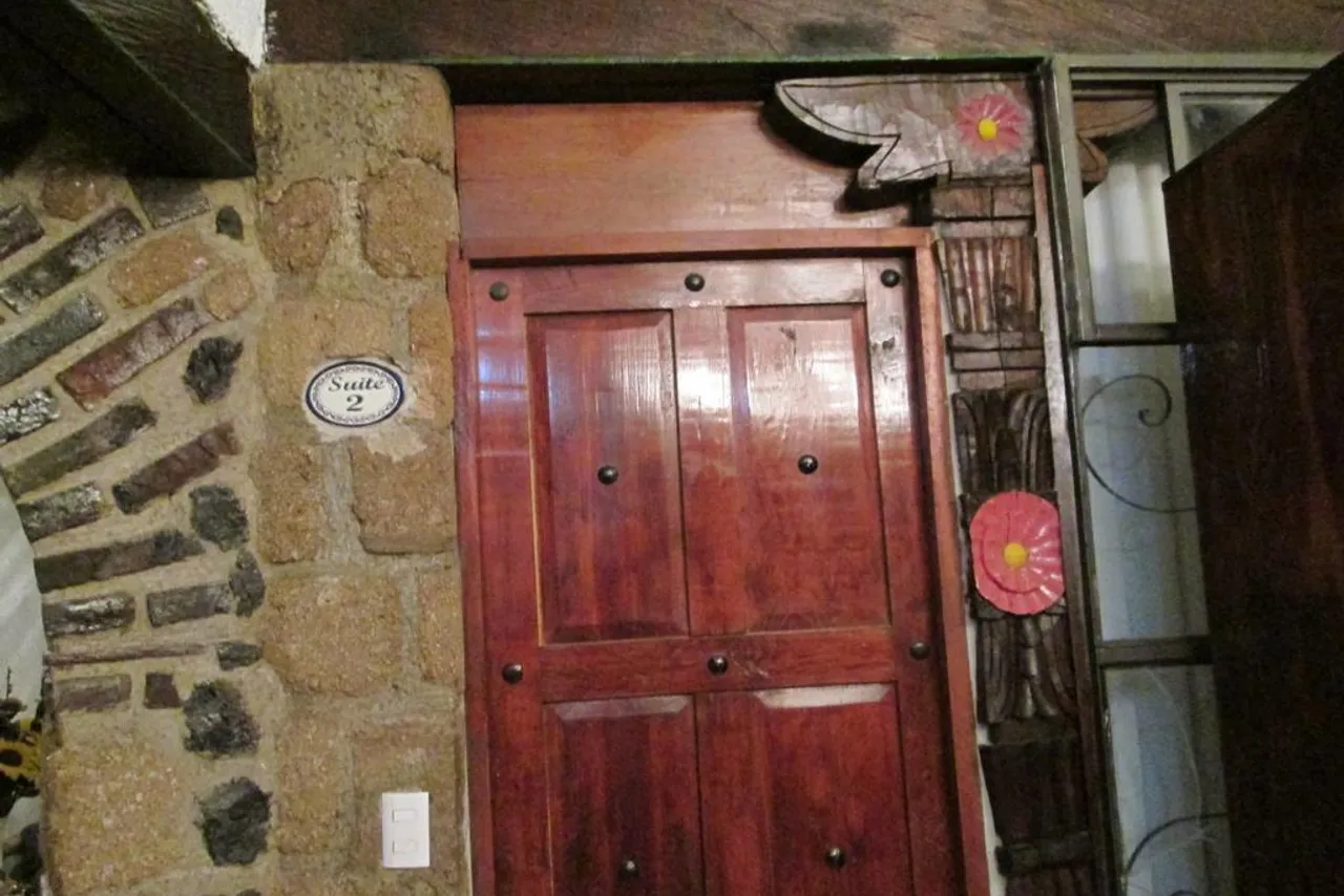 Suites Bosques Medica Sur — rooms and atmosphere