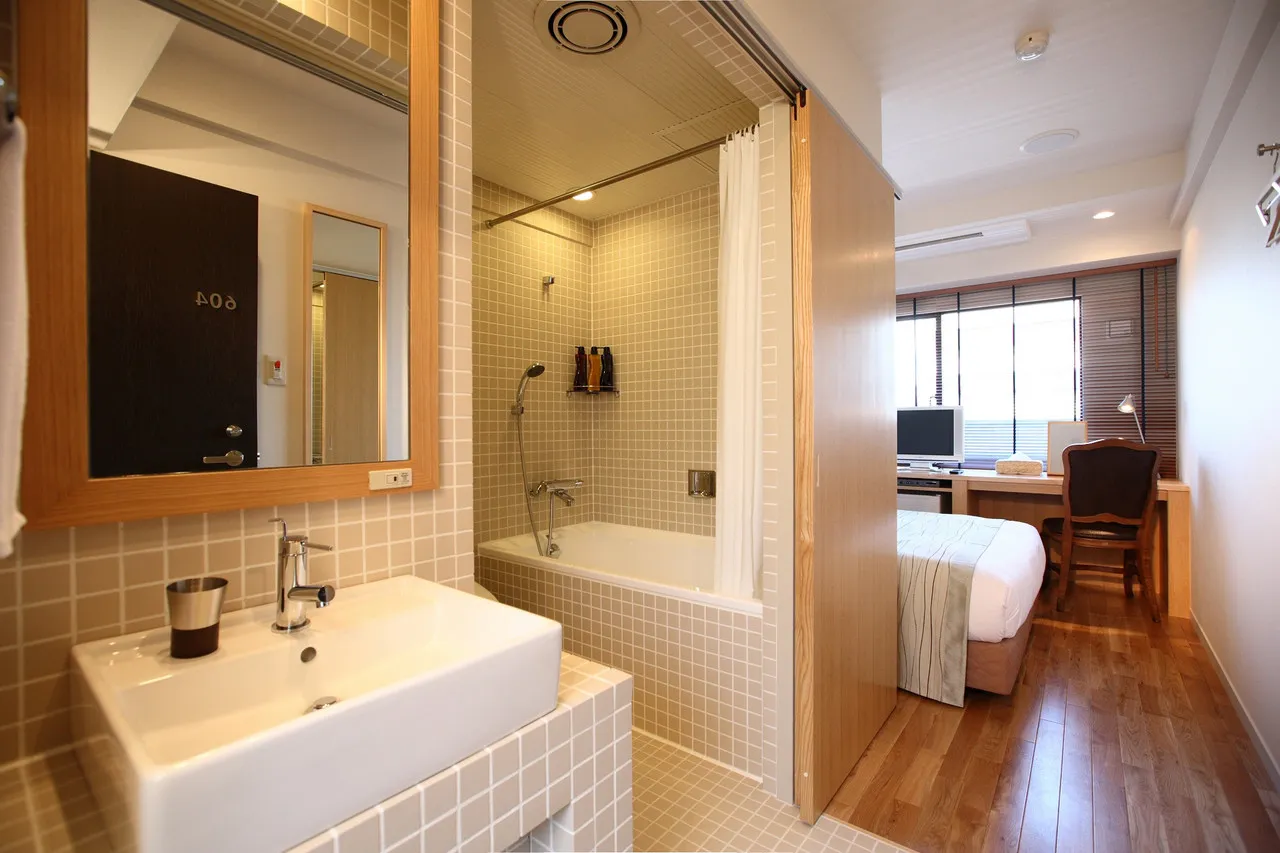 Sutton Place Hotel Ueno — rooms and atmosphere