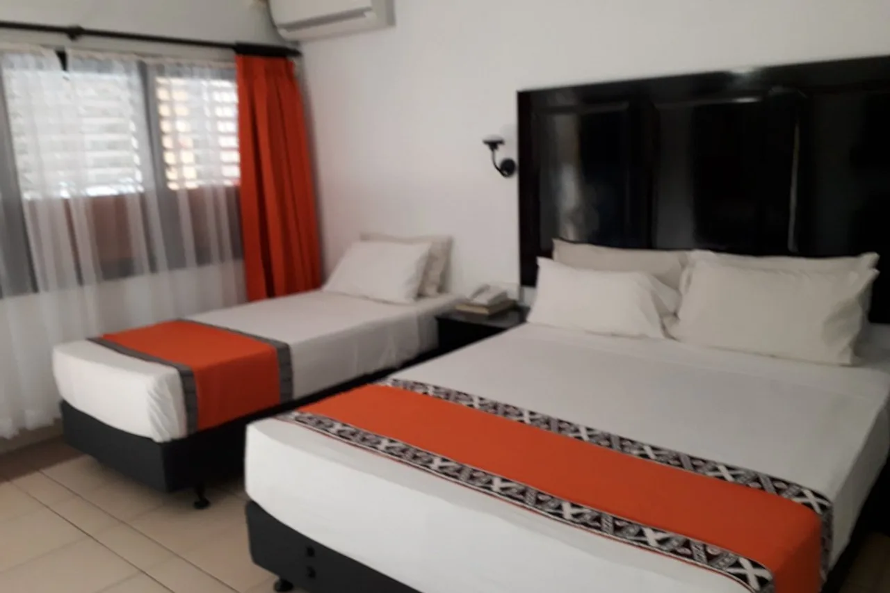 Suva Motor Inn — rooms and atmosphere