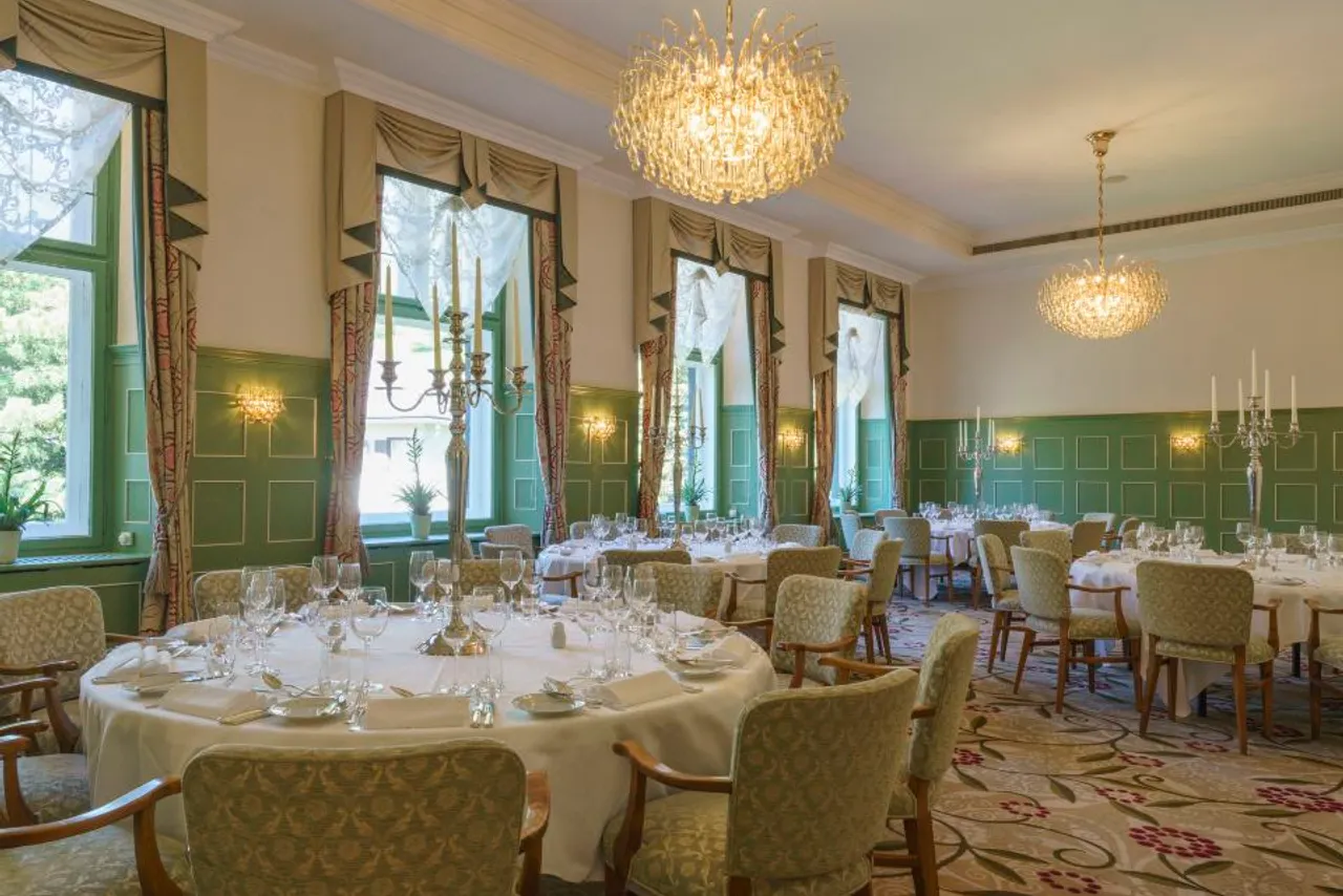 Suvretta House — rooms and atmosphere