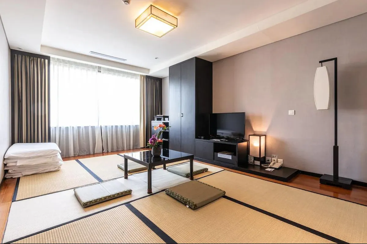 Sweetme Hotspring Resort — rooms and atmosphere