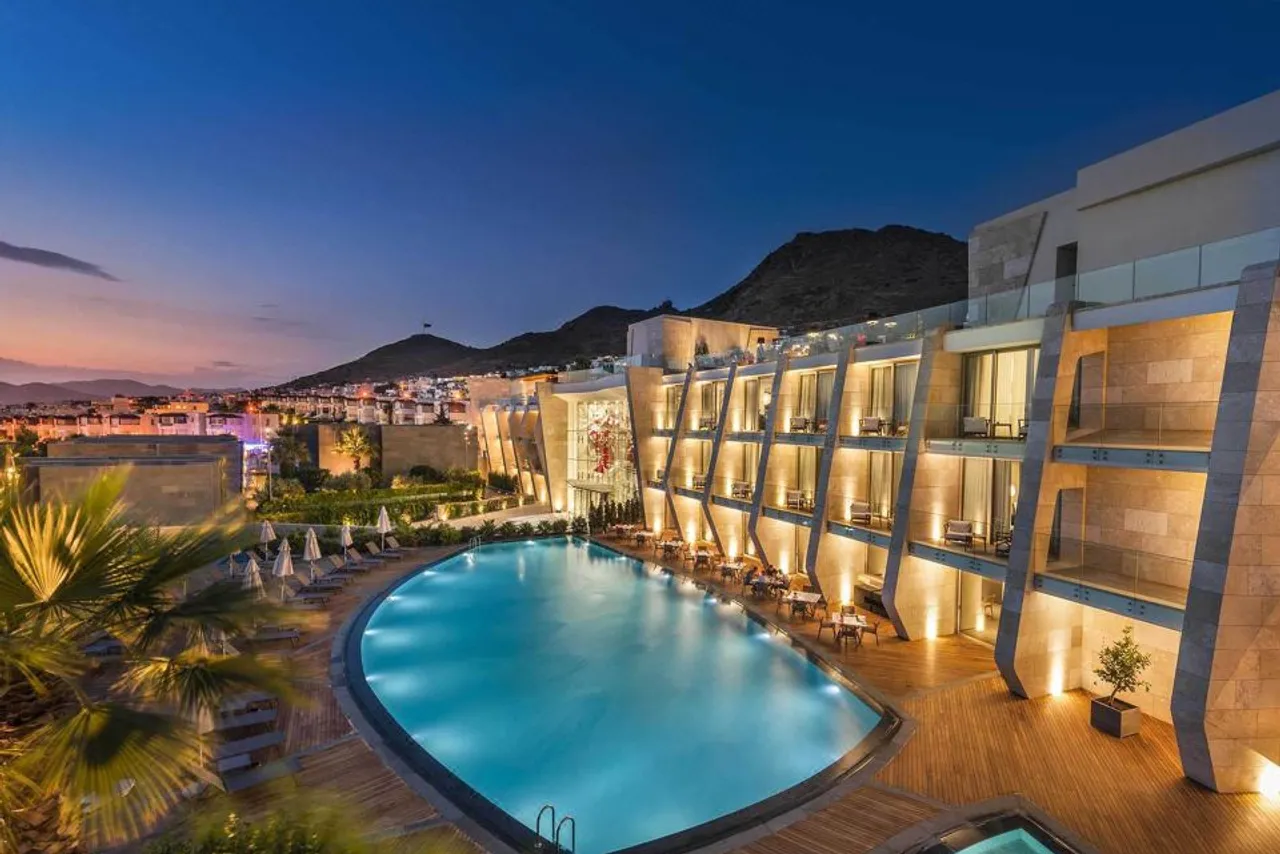 Swissotel Resort Bodrum Beach — rooms and atmosphere